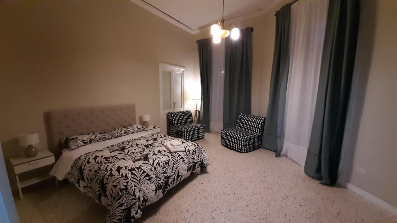شقة Palazzetto Di Neubourg نابولي المظهر الخارجي الصورة