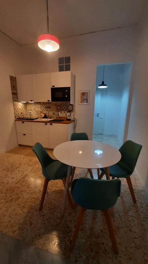 شقة Palazzetto Di Neubourg نابولي المظهر الخارجي الصورة
